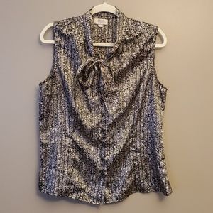 Tahari sleeveless, bow front, work blouse. LG
